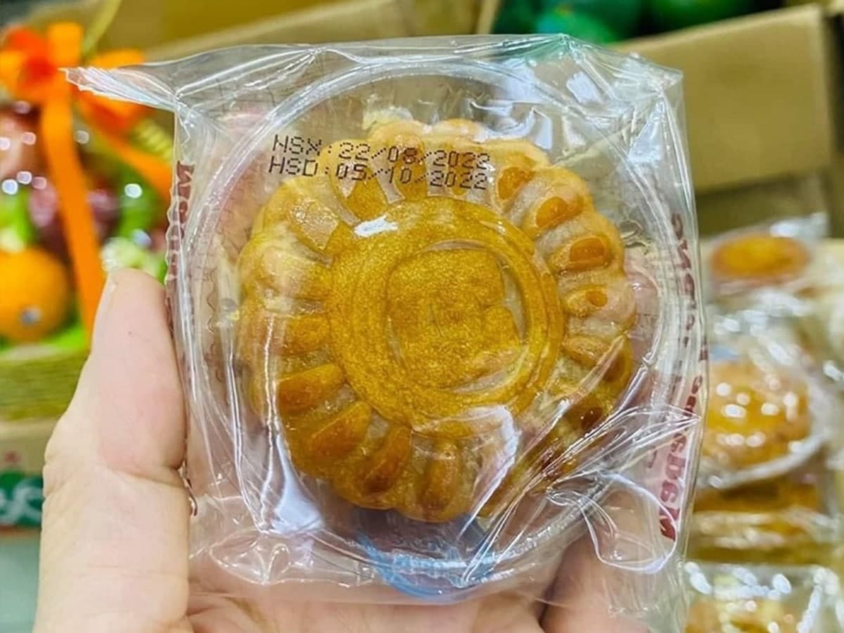 Máy in date ứng dụng trên dây chuyền sản xuất bánh trung thu